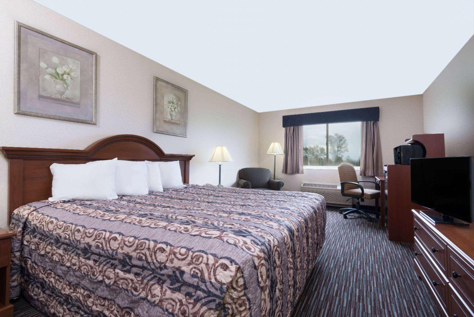 Hotel Baymont By Wyndham Columbus/Rickenbacker Zewnętrze zdjęcie
